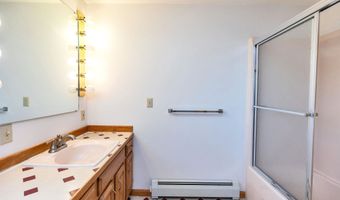 8 Longview Dr, Bow, NH 03304