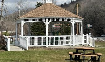8 Country Club Rd 8A, Dover, VT 05356