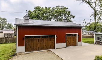 724 N Water St, Albany, IN 47320