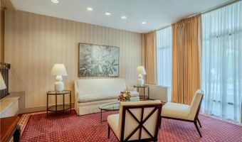 4390 LORCOM Ln #102, Arlington, VA 22207