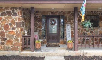 172 Home Pl, Adkins, TX 78101