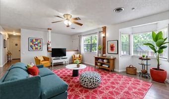 903 O St, Barling, AR 72923