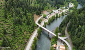 22 Theriault Dr, Avery, ID 83802