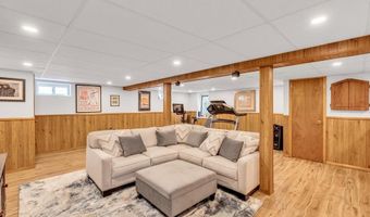 109 Meldon Ave, Albertson, NY 11507