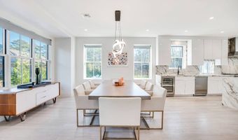 55 Bay View Ave, Amagansett, NY 11930