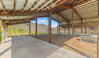 11056 Snake River Rd, Asotin, WA 99402