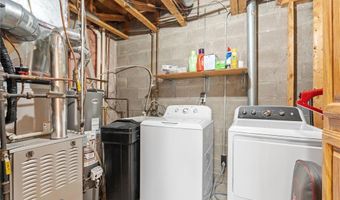 6364 Kahler Dr NE, Albertville, MN 55301