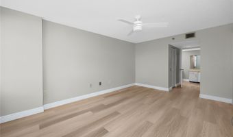 2333 FEATHER SOUND Dr B705, Clearwater, FL 33762