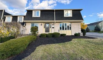 12 Cambridge Sq, Amherst, NY 14221