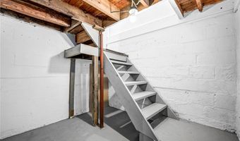 896 Indian Trl, Akron, OH 44314