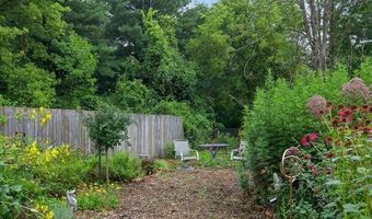5061 Sandhill Rd, Almont, MI 48003