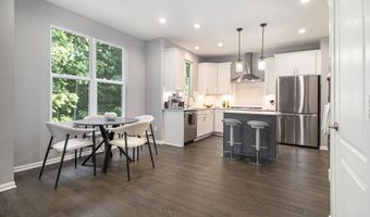 2865 Dillon Dr, Ann Arbor, MI 48105