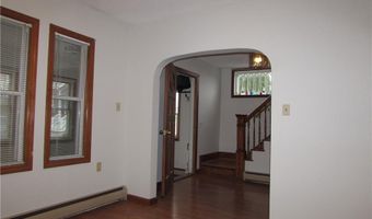 77 Seventh St, East Providence, RI 02914