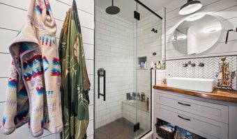 1633 KUAHALE St, Kapaa, HI 96746