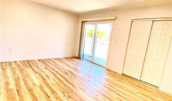24729 Roxbury Rd A, Apple Valley, CA 92307