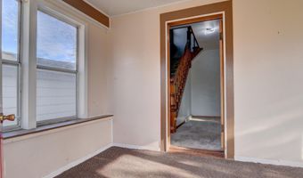 910 2nd Ave, Armstrong, IA 50514