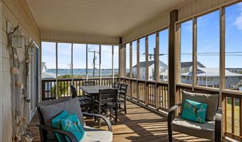 106 Willis Ave A, Atlantic Beach, NC 28512