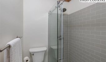 150 Ivy Ct, Banner Elk, NC 28604