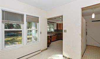 1208 Rapids St, Adel, IA 50003