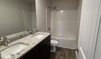 122 Garden Walk 13, West Point, GA 31833