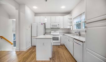 43782 BROOKLINE Ter, Ashburn, VA 20147