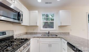 1017 Baldwin Commons Dr, Arden, NC 28704