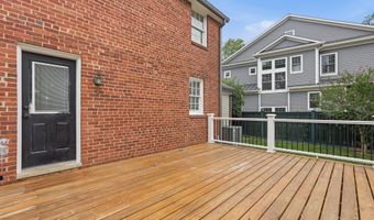 6524 27TH St N, Arlington, VA 22213