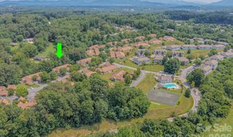 902 Woodlea Ct, Asheville, NC 28806