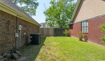 633 Meadowbrook Dr, Alma, AR 72921