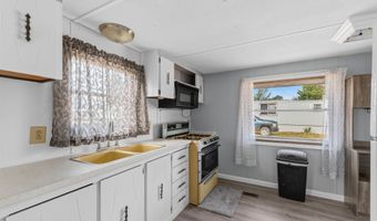 907 Ziebach St, Belle Fourche, SD 57717