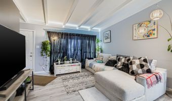 19 W720 Woodland Ave, Addison, IL 60101