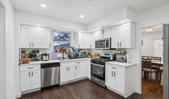 419 Greylock Pkwy, Belleville, NJ 07109