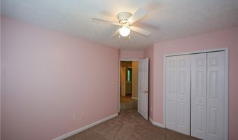 1045 Winthrope Chase Dr, Alpharetta, GA 30009