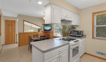 846 Jonathan Dr, Apple Valley, MN 55124