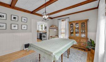 617 E 9th St, Auburn, IN 46706