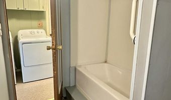 4 Reservoir Rd, Brattleboro, VT 05301