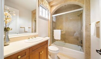 15850 Seville Ln, Encino, CA 91436