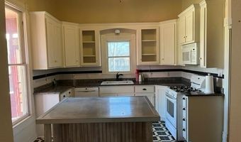 510 W Avenue B, Hico, TX 76457