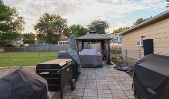 106 12th Ave NW, Altoona, IA 50009