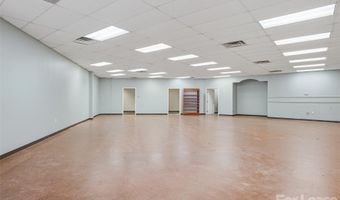1950 Hendersonville Rd, Asheville, NC 28776