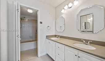 6 Village North Dr 119, Hilton Head Island, SC 29926