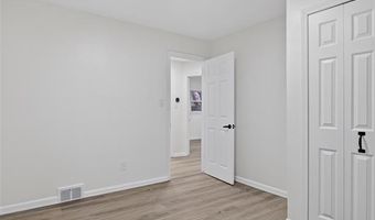 8664 Louise Ave, Allen Park, MI 48101