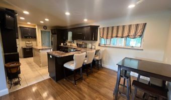 565 Cedar Ln, Batesville, IN 47006