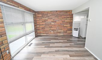 446 S Edgehill Ave, Austintown, OH 44515