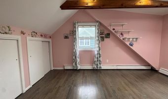 165 Greenfield Dr, Bridgeport, CT 06608
