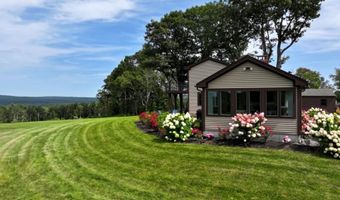 152 Evans Rd, Barnstead, NH 03218