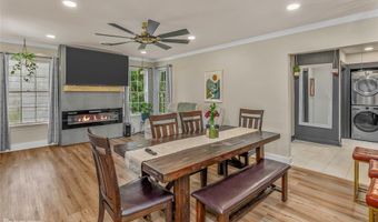 117 E Robinson Pl, Shreveport, LA 71104