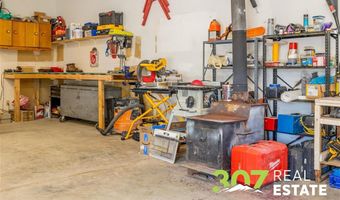 153 E 1st St N, Cowley, WY 82420