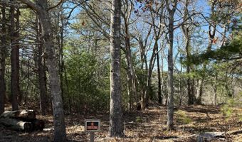 14 Great Rock Rd, Bourne, MA 02532