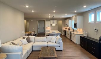 913 Arthur Trl, Aurora, OH 44202
